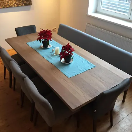 Uber Den Dachern Salzburgs Apartment